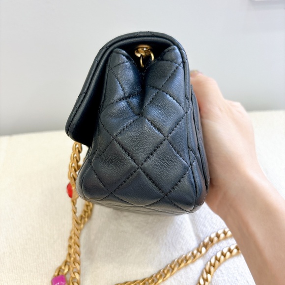 90% NEW CHANEL BLACK LAMB LEATHER SQUARE BAG - Picture 8 of 13